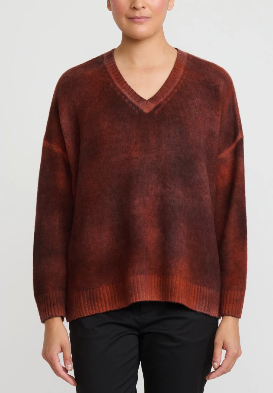 Avant Toi Knitwear | Hand-Painted Brushed Cashmere Maglia V-Neck Sweater In Nero Alchechengi Orange