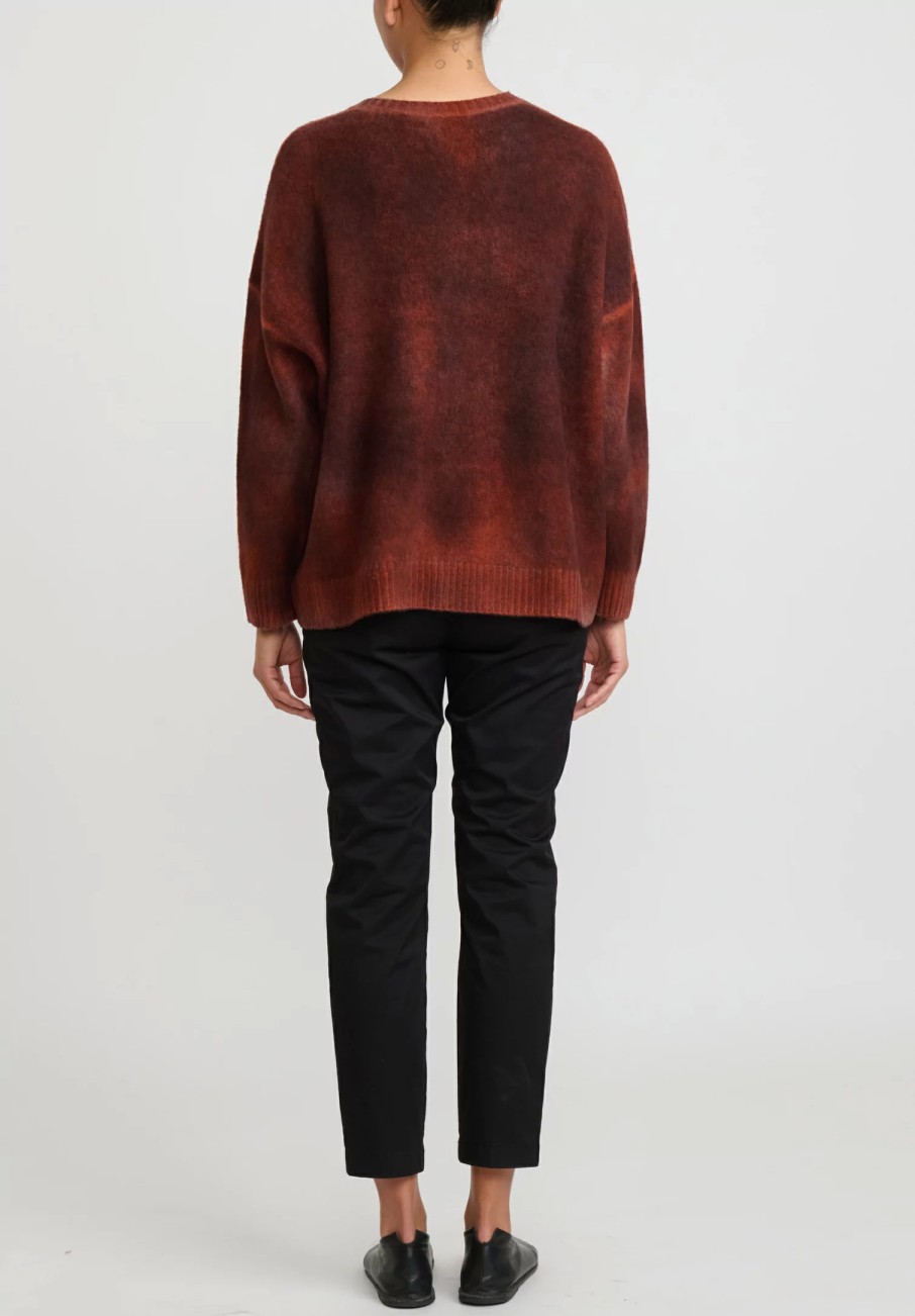 Avant Toi Knitwear | Hand-Painted Brushed Cashmere Maglia V-Neck Sweater In Nero Alchechengi Orange