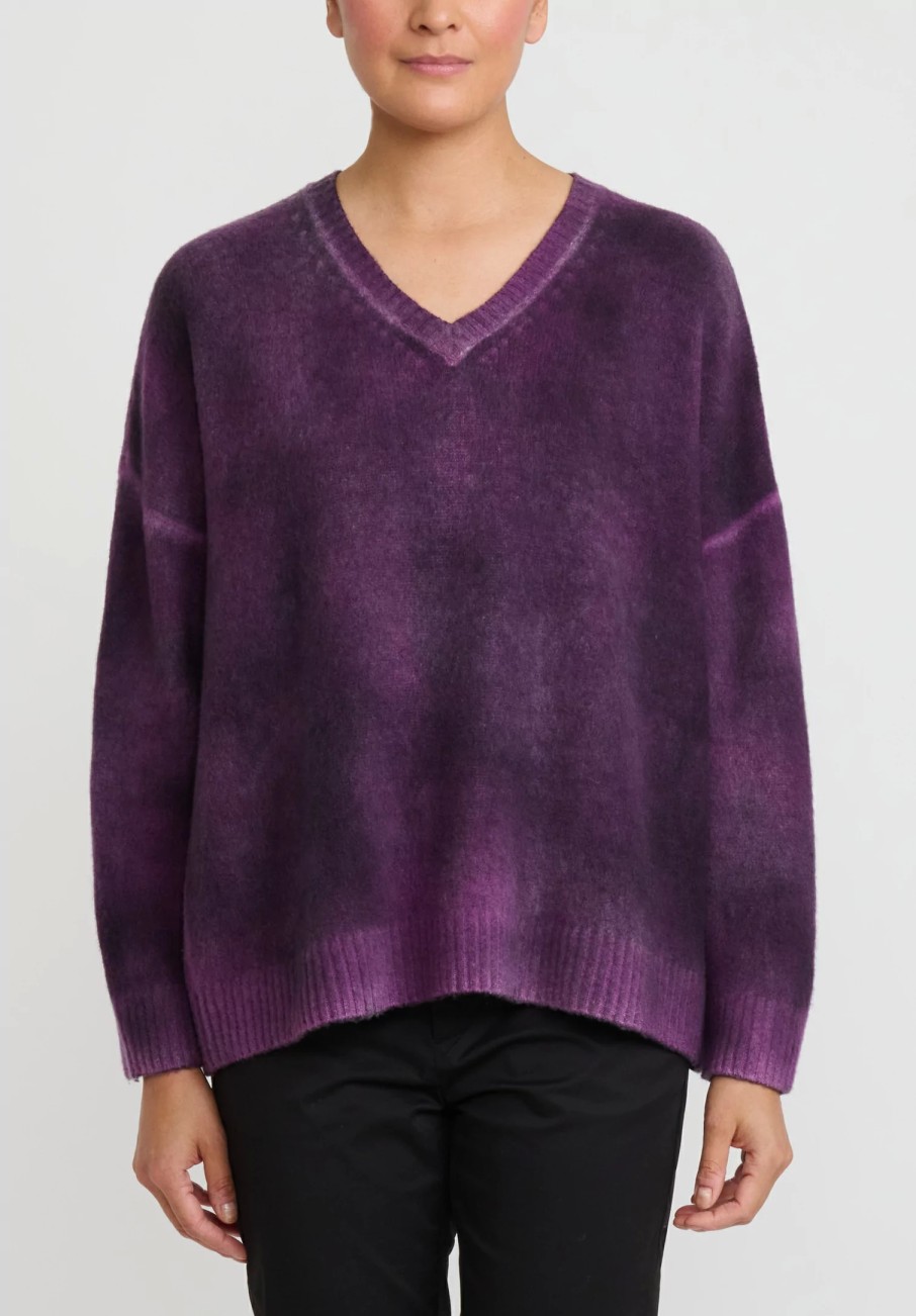 Avant Toi Knitwear | Hand-Painted Brushed Cashmere Maglia V-Neck Sweater In Nero Orchid Purple