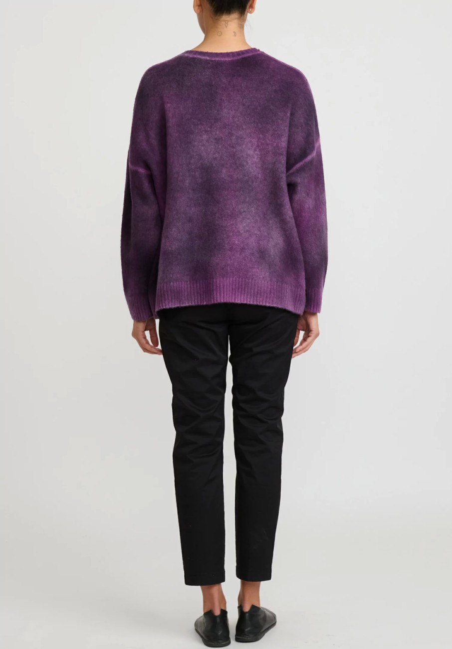 Avant Toi Knitwear | Hand-Painted Brushed Cashmere Maglia V-Neck Sweater In Nero Orchid Purple