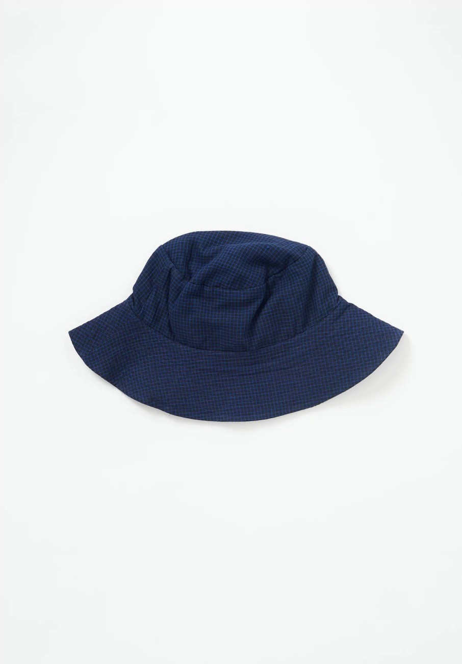 Injiri Hats | Cotton Twill Reversible Bucket Hat In Navy Blue Check