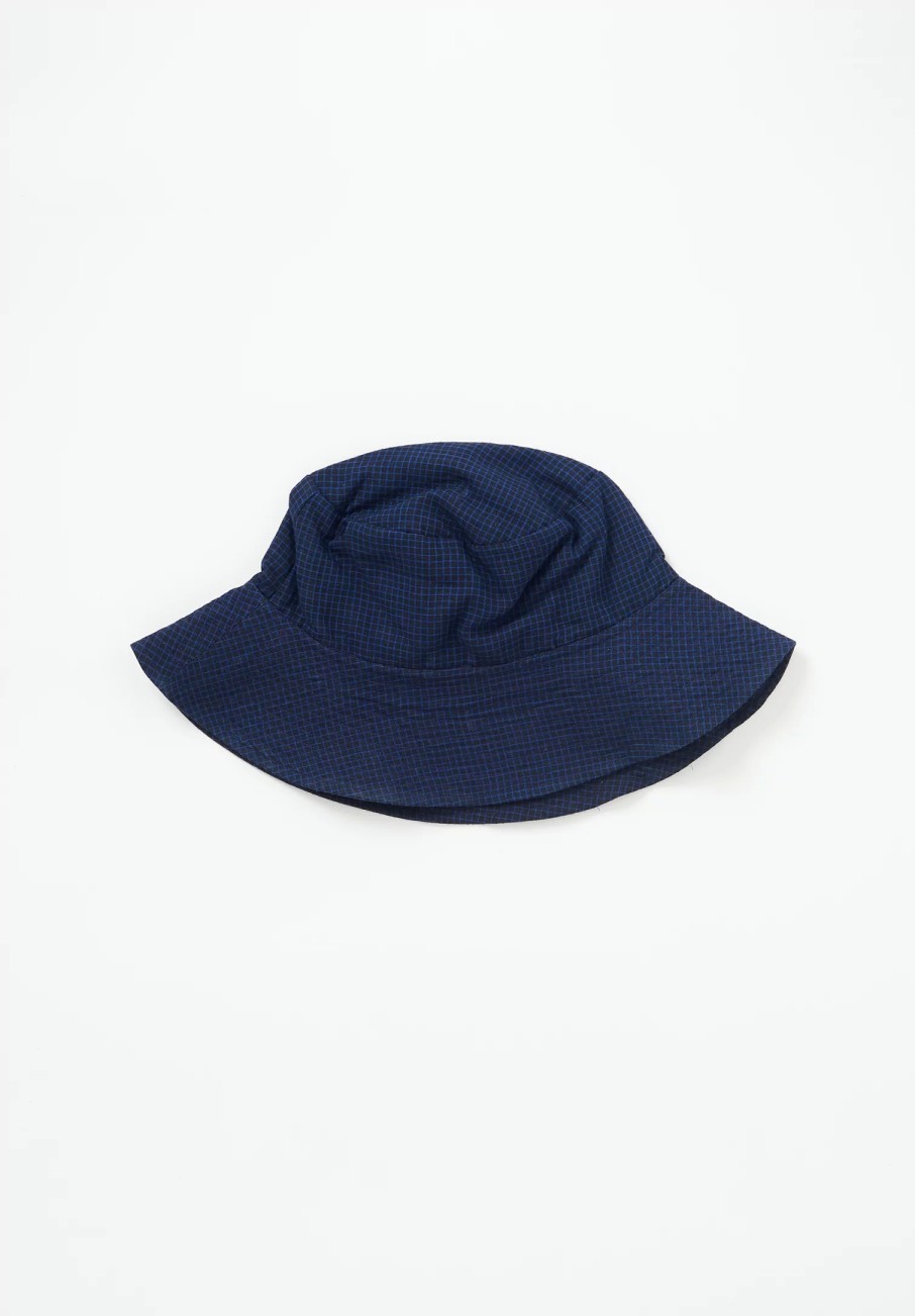 Injiri Hats | Cotton Twill Reversible Bucket Hat In Navy Blue Check