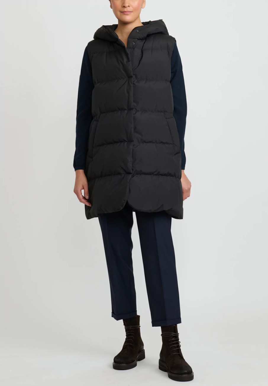 Antonelli Outerwear | Sleeveless ''Pinot'' Down Coat In Black