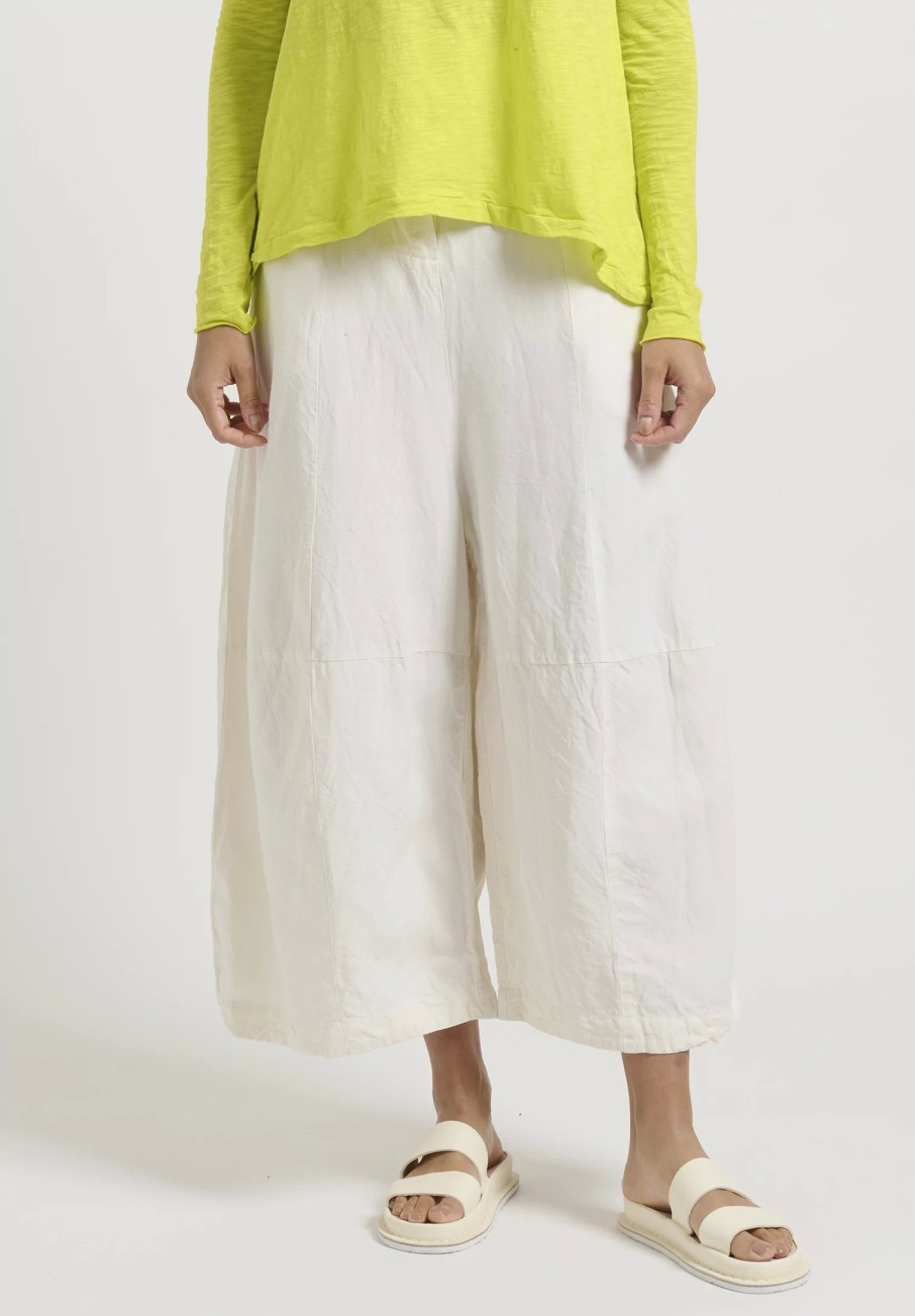 Gilda Midani Pants | Solid Linen And Silk Egg Pants In White